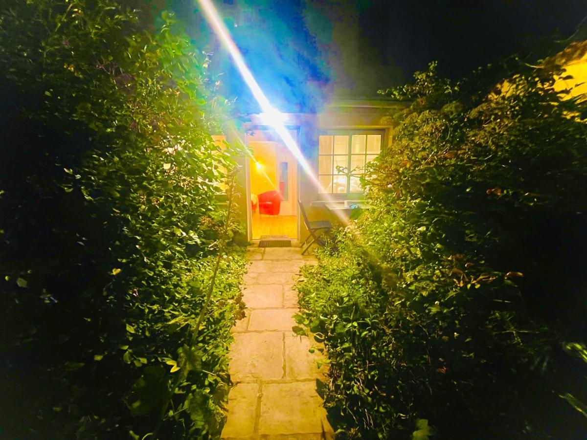 La Petite Maison Dans La Croix Rousse Lyon Bagian luar foto