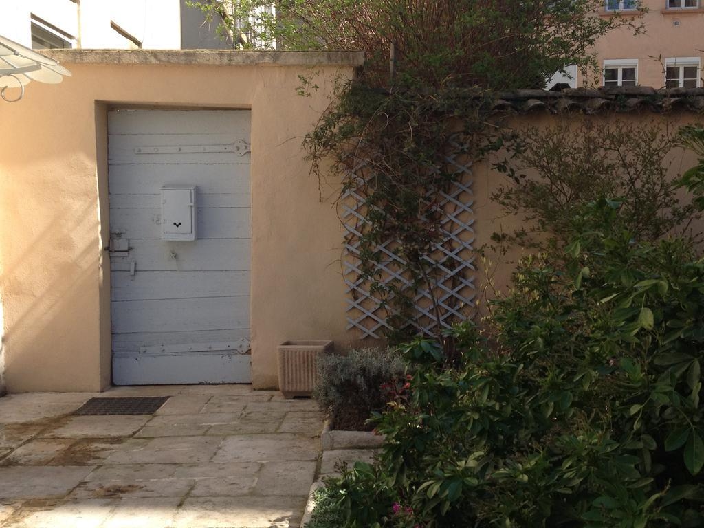 La Petite Maison Dans La Croix Rousse Lyon Bagian luar foto